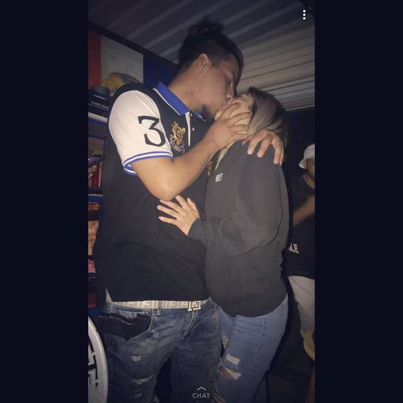 Meet your Posher, Anahi - Picture 1 of 1